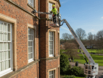 Nettoyage en hauteur : sécurité, efficacité et résultats professionnels garantis