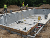 Construction de piscine : l’astuce indispensable pour un projet sans mauvaises surprises