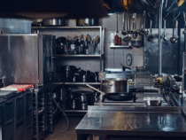 Installation de matériel de cuisines professionnelles : optimiser votre rendement au quotidien