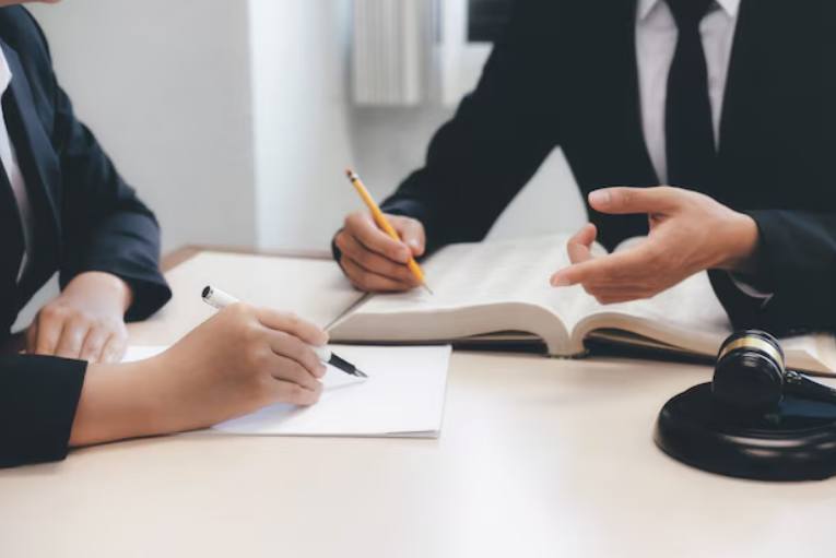 Avocat en droit des mineurs