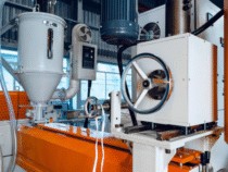 Fabricant de machines industrielles sur mesure : innovez avec des équipements adaptés