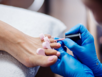 -Pédicure professionnelle : des soins essentiels pour des pieds en pleine santé