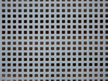 -Grille anti-feuille : protéger vos gouttières efficacement