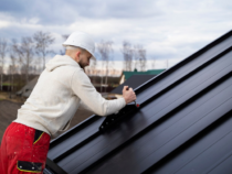 -Peinture de toiture : protéger et embellir votre maison