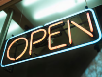 Maintenance d’enseigne : nettoyage et remplacement des LED