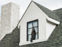 Pente de toit forte : quelle longueur de fenêtre choisir