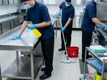 La marche en avant dans le protocole de nettoyage et désinfection