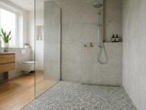 Douche italienne sans paroi : attention aux éclaboussures