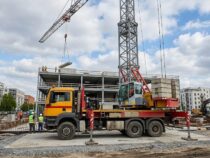 Grue mobile MK : la grue à tour sur porteur camion
